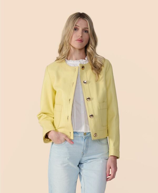 ファーニック UK レディース アウター ジャケット・ブルゾン クロップド レザー Furniq UK Womens Cropped Leather Jacket With Gold Buttons