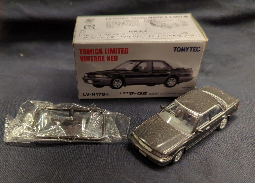 トミーテック TOMICA LIMITED VINTAGE NEO トヨタ マークII 2.5GT ツインターボ(90年式)(ブラック/シルバー) LV-N178a