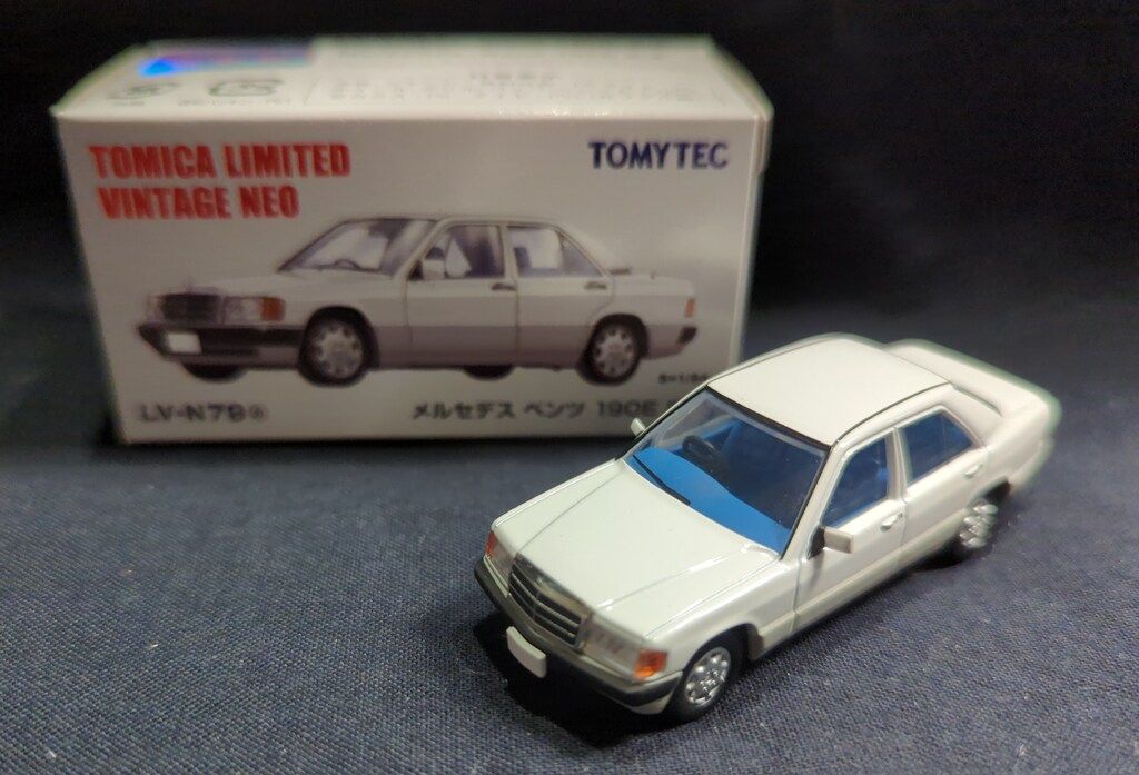 トミーテック TOMICA LIMITED VINTAGE NEO メルセデスベンツ 190E 2.3(ホワイト) LV-N79a
