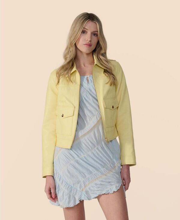 ファーニック UK レディース アウター ジャケット・ブルゾン クロップド レザー Furniq UK Womens Leather Cropped Jacket Butter cream yello