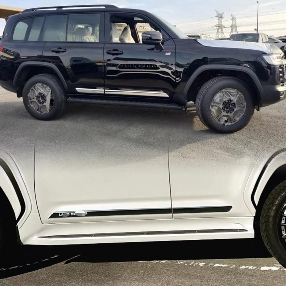 トヨタ Toyota ランドクルーザー LAND CRUISER LC300 2022年モデル対応 外側ドアボディガーニッシュ 4枚セット ABS製 メッキ調 画像カラー 傷防止 擦れ防止 外装保護 光沢感アップ ドレスアップ 車種専用設計 貼り付け取付