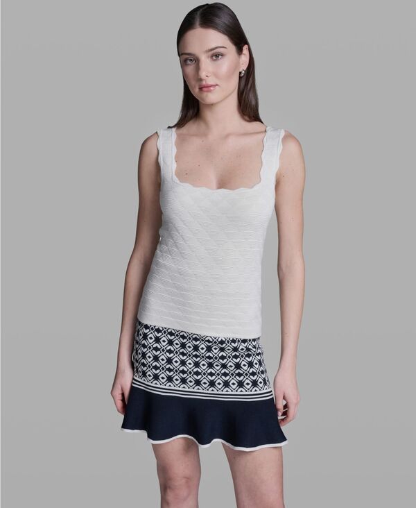 ビーシビージー レディース トップス タンクトップ セーター ノースリーブ ニット BCBG Womensleevelessweater Knit Rayon Tank Top Whisper Whi
