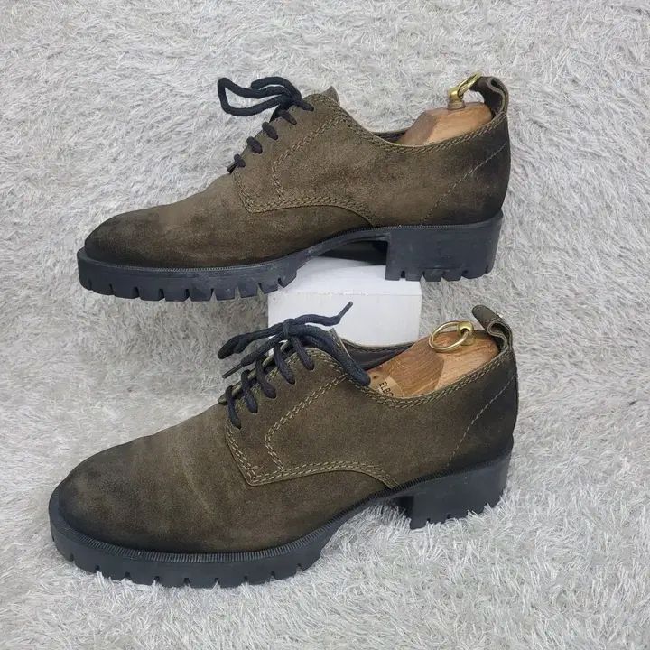 41/260 DSQUARED2 スウェード ローファー
