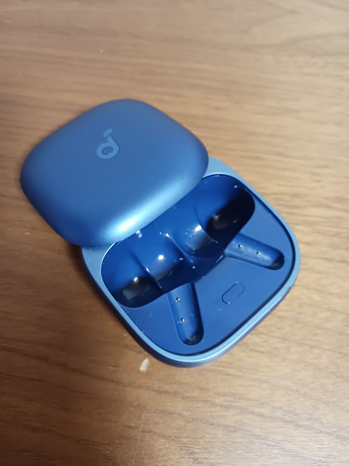 soundcore Liberty5 ブルー 充電ケースのみ - メルカリ