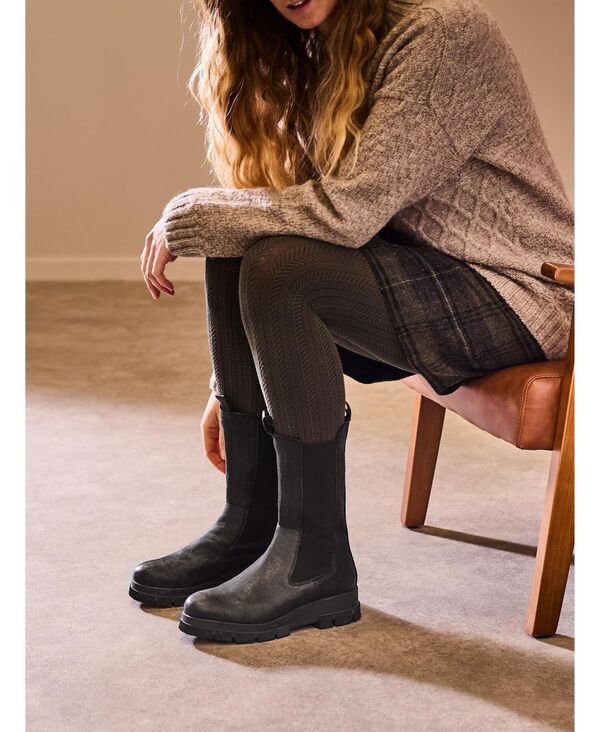 ケルティックアンドコー レディース シューズ ブーツ・レインブーツ チェルシーブーツ トール チェルシー Celtic Co Chunky Tall Chelsea Boot Black leathe