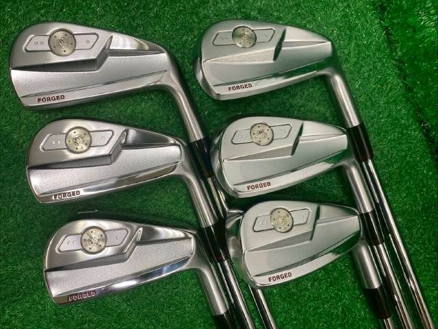 激安[402] アイアンセット グローブライド(ダイワ) ONOFF FORGED KURO