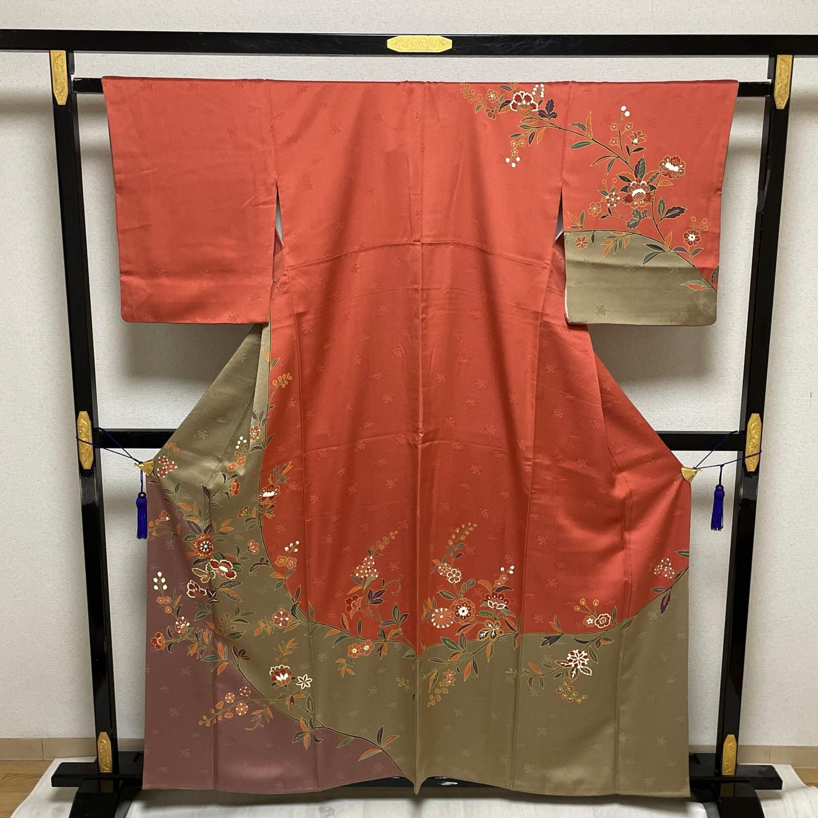 訪問着 染め分け 唐花模様 鮮やかな染め 着物 正絹 X-3864