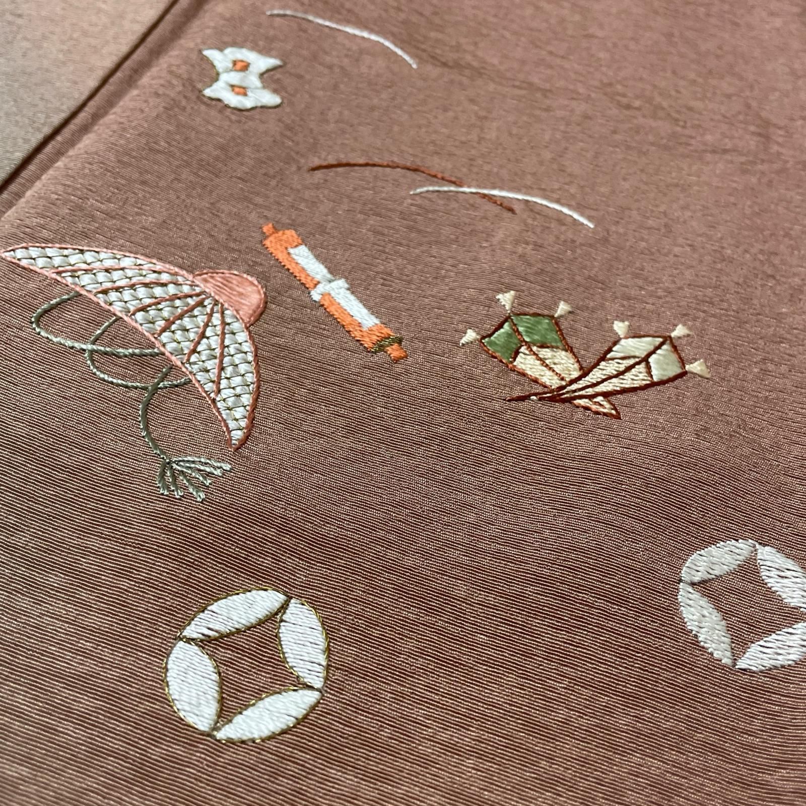 付下げ 浜ちりめん 暈し染 可愛い刺繍 着物 正絹 X-3941