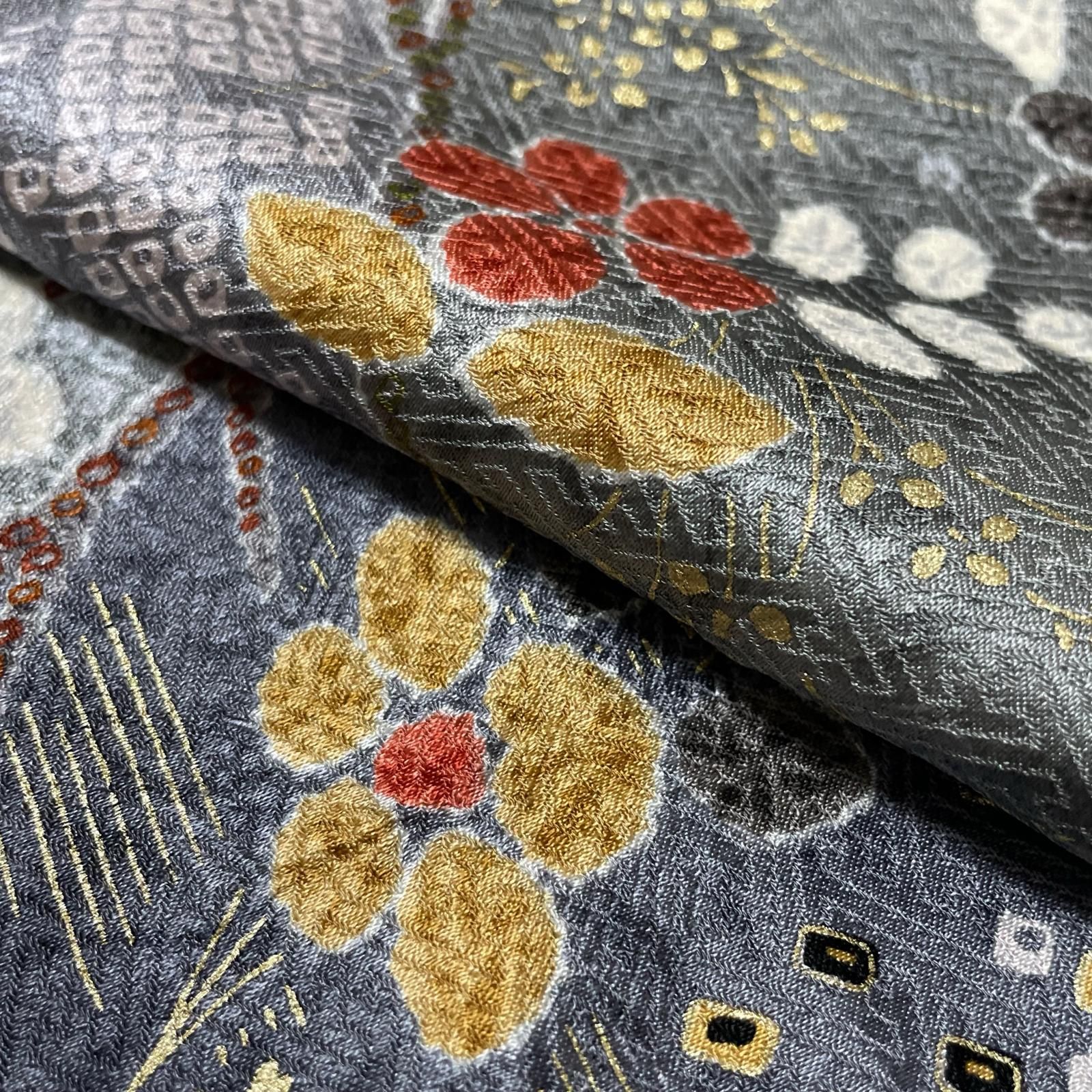 小紋 裄66 金彩 花模様 絞り柄 華やかな染め 着物 正絹 X-3958