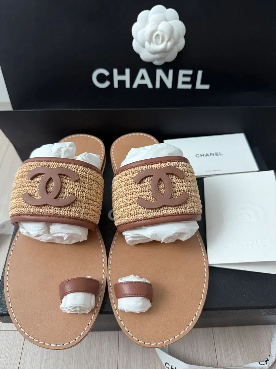 定価以下 CHANEL シャネル 26 ロゴ サンダル ブラウン 37 5 新品