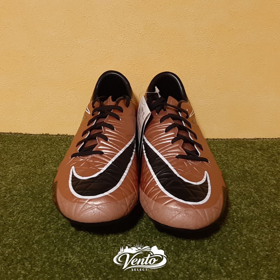 新品】NIKE ナイキ サッカースパイク ハイパーヴェノム ファタル II HG