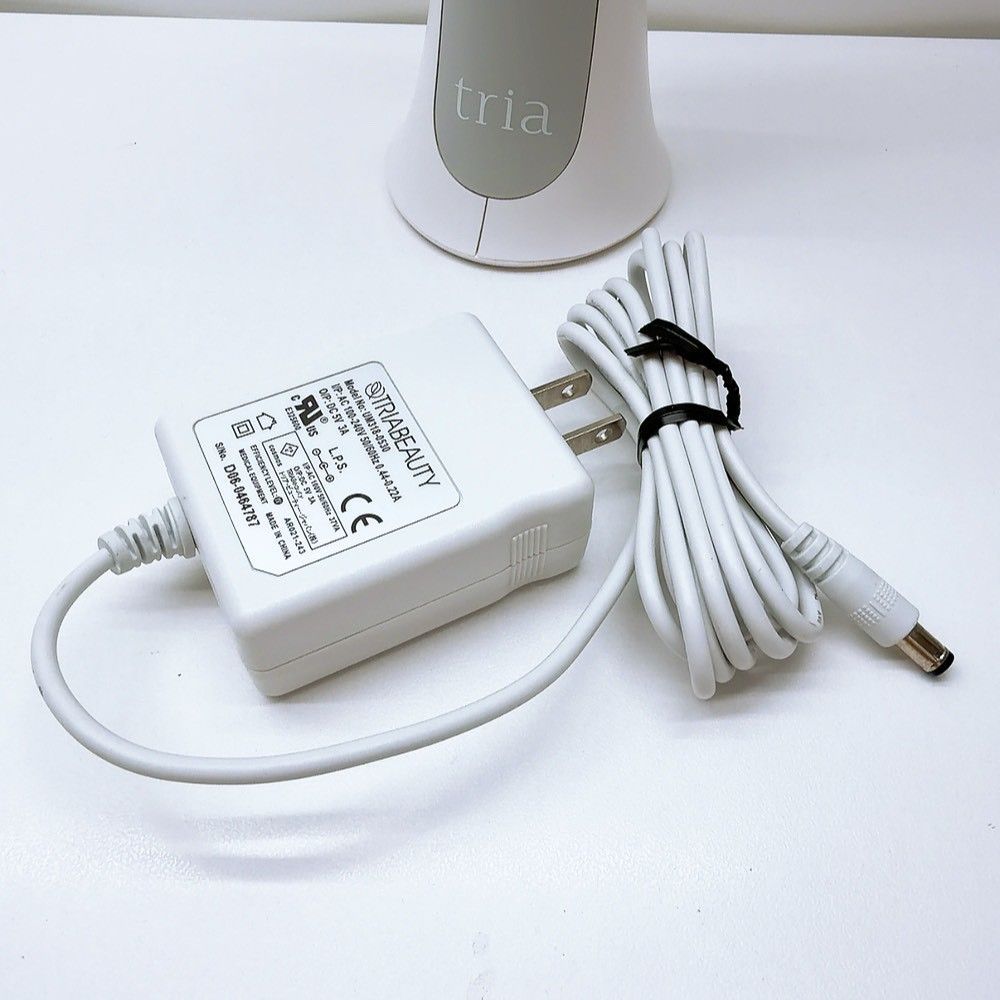 トリア LHR 4.0 脱毛器 ほぼ未使用》 トリア パーソナルレーザー 4X Tria LHR 4.0 脱毛器