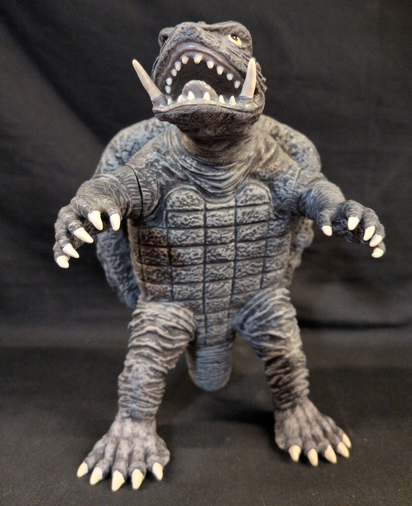 カネゴンの繭 白黒版 ウルトラQ エクスプラス 怪獣 フィギュア 箱無し 特撮 怪獣 フィギュア エクスプラス 大怪獣シリーズ ウルトラQ