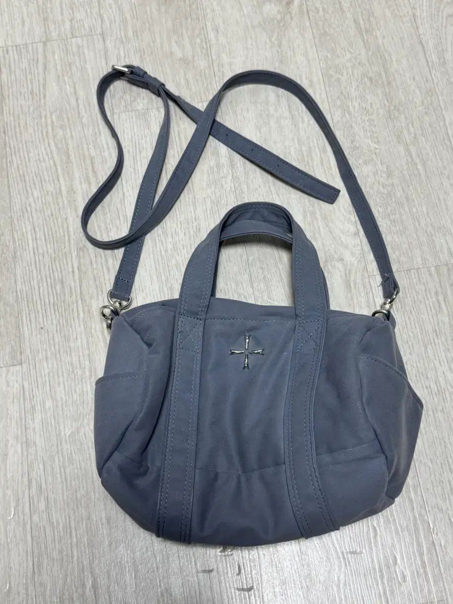 カハラ ツアーベルベット バレリーナバッグ
