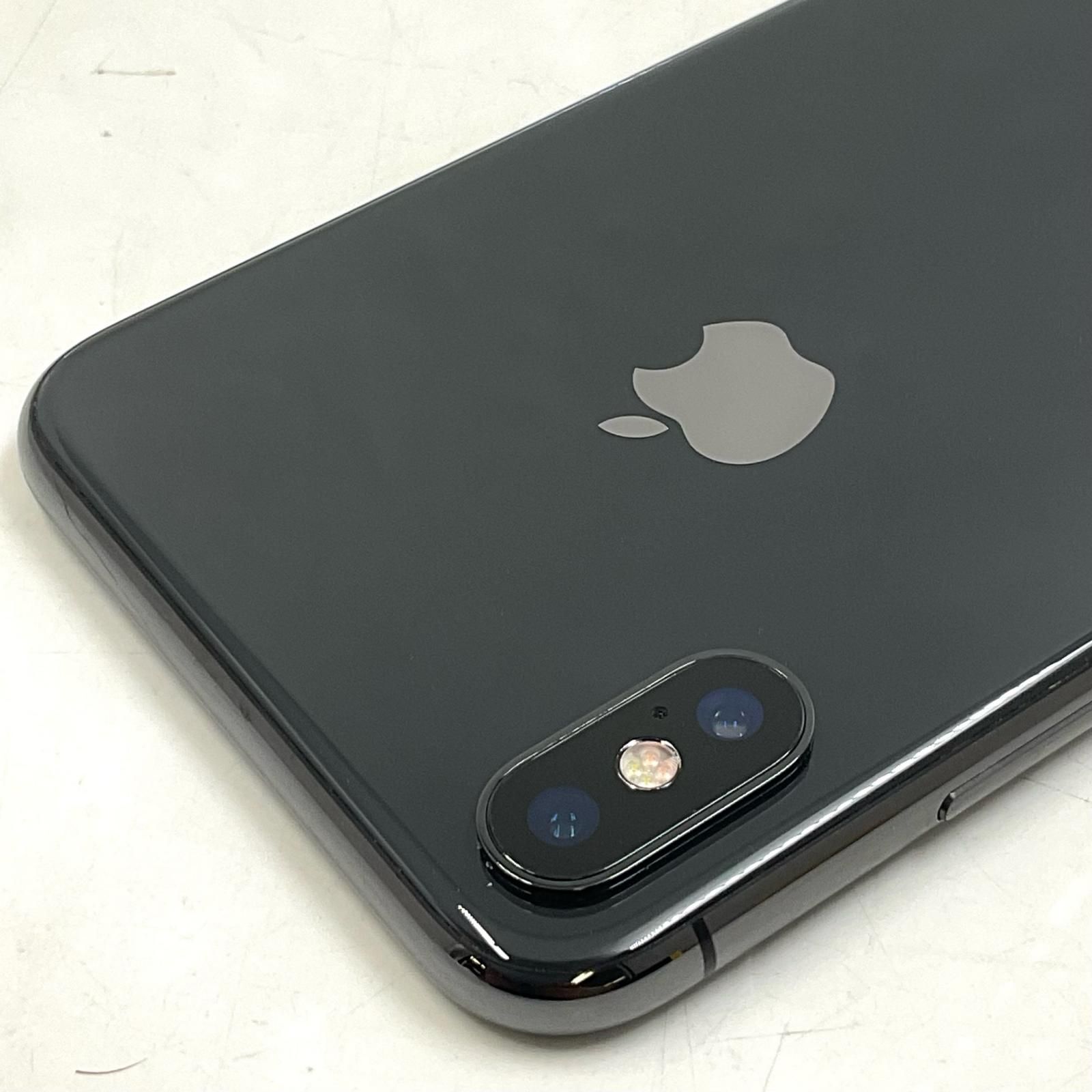 【全額返金保証】【最速発送】 iPhone X 256GB スペースグレイ docomo 白ロム 動作確認済 66%