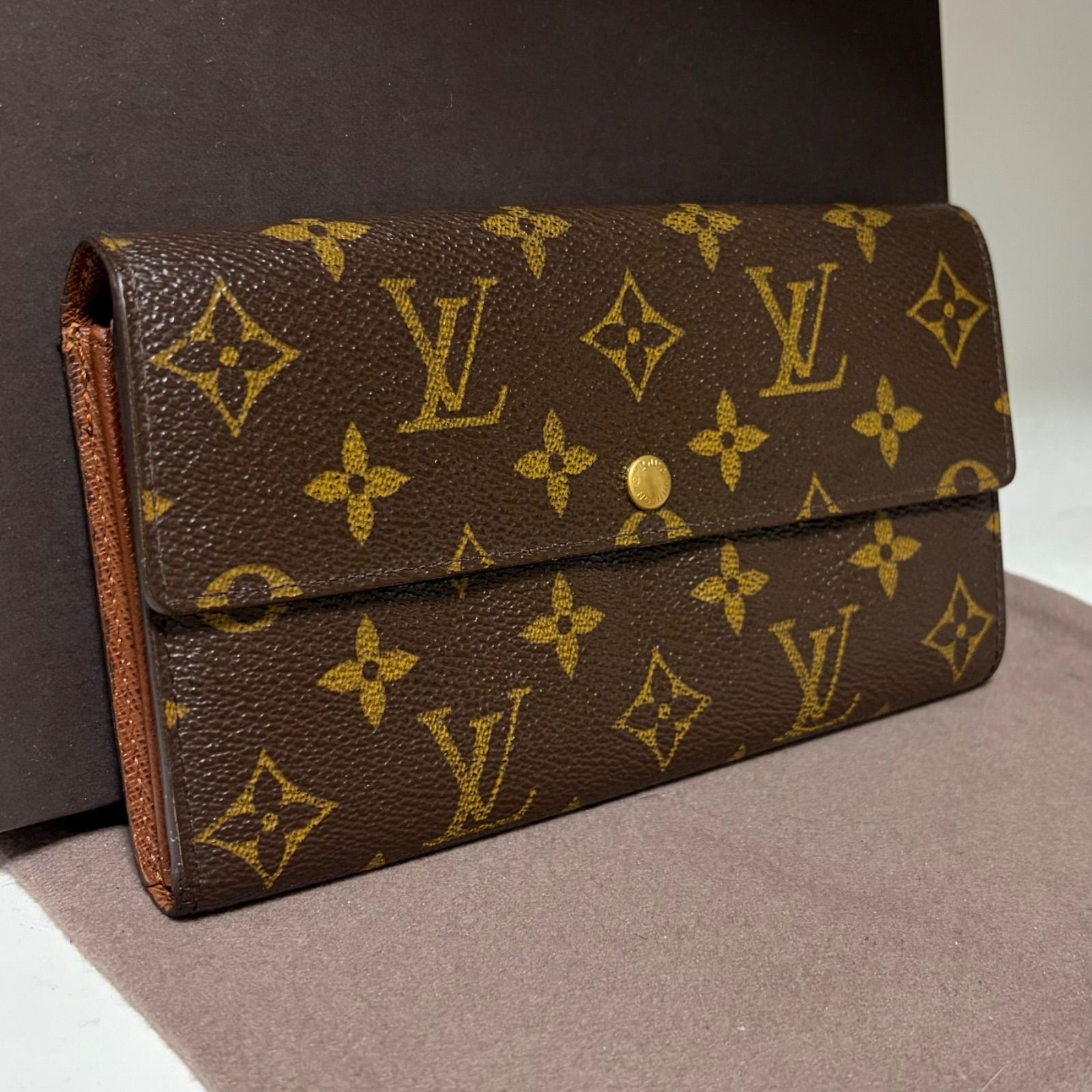 f5 ポルトフォイユ サラ　旧型　Louis Vuitton ルイ ヴィトン 　2つ 折り　二つ折り　フラップ ボタン 式　長 財布　ウォレット　モノグラム