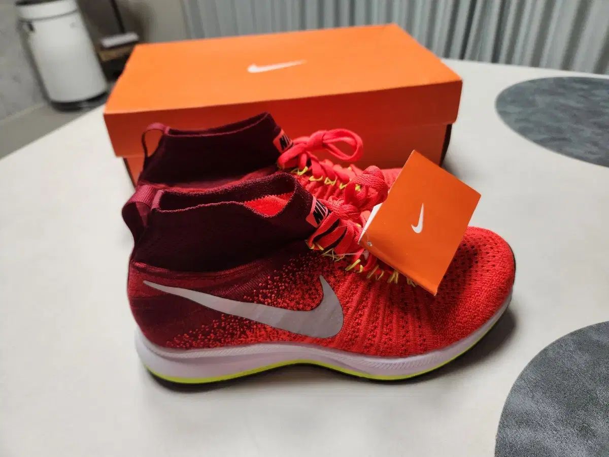 250 NIKE GS ペガサス オールアウト フライニット 新品