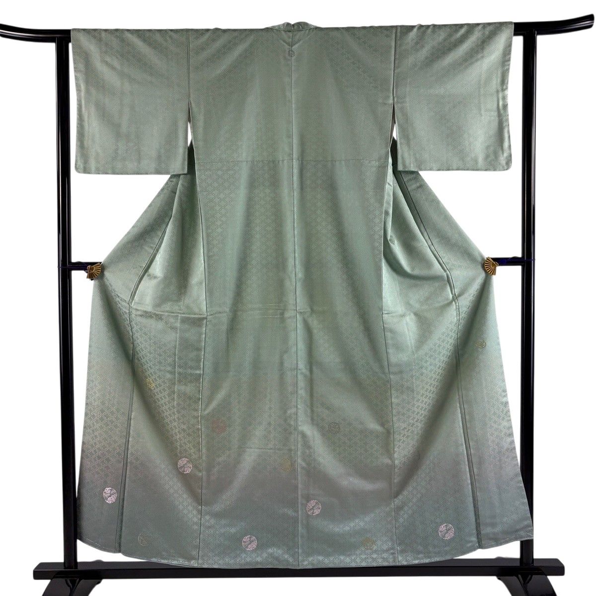 付下げ 身丈155cm 裄丈61.5cm S 袷 松竹梅 松川菱 金糸 ぼかし 薄緑 正絹 名品 一つ紋 【中古】