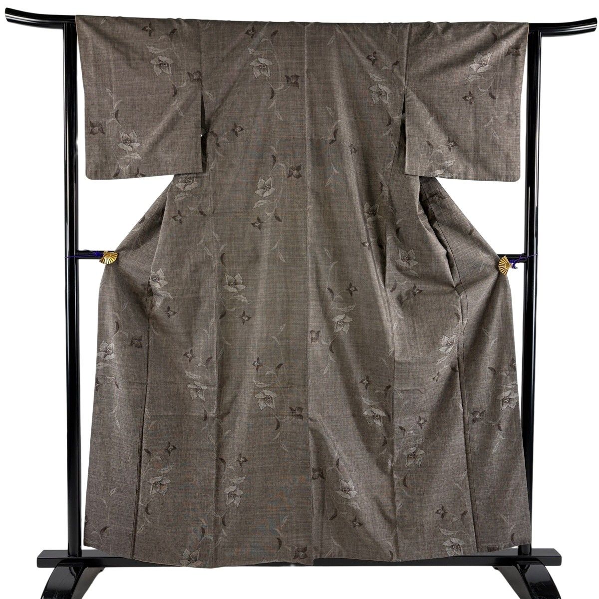 【美品】 紬 身丈159cm 裄丈62.5cm S 袷 ますいわ屋 草花 焦茶色 正絹 秀品 【中古】