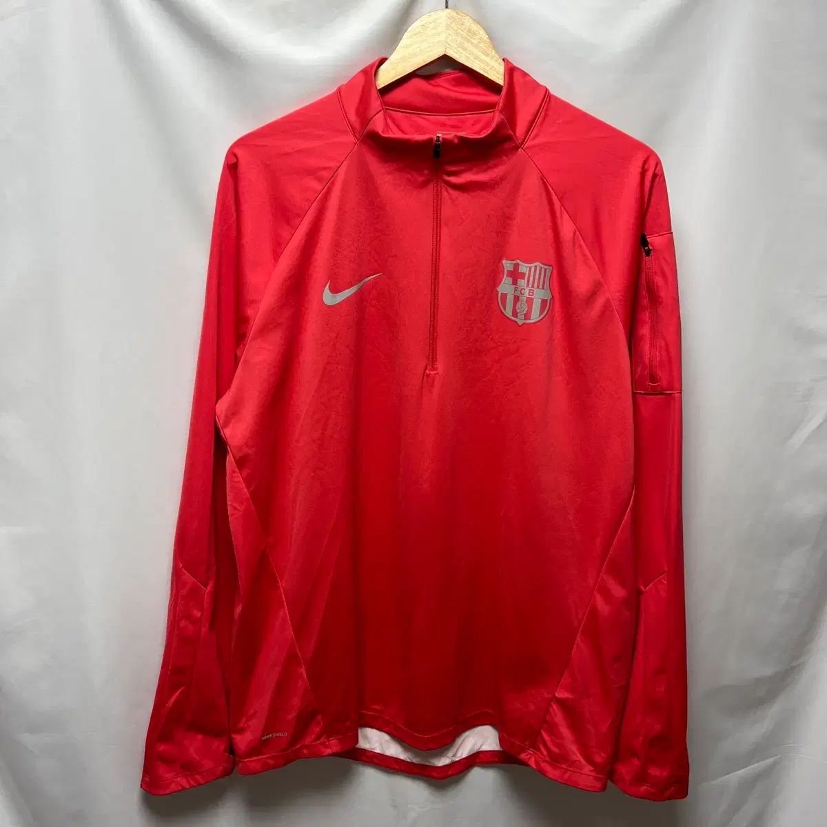正規品/海外L NIKE バルセロナ トレーナー シールド ピンク ハーフジップ ドリルトップ