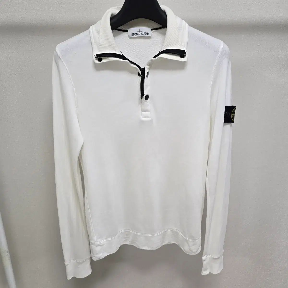 STONE ISLAND ストーンアイランド ハーフジップアップ KARA（カラ）Tシャツ サイズs 90 95 出品