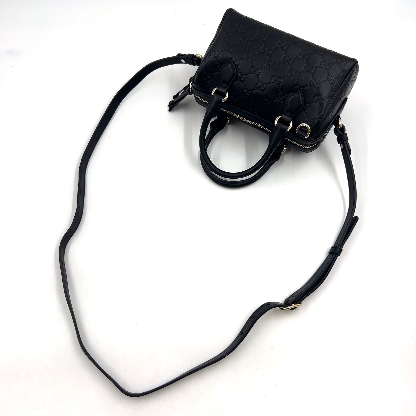 新着】GUCCI GGエンブレム ショルダーバッグ レザー ブラック