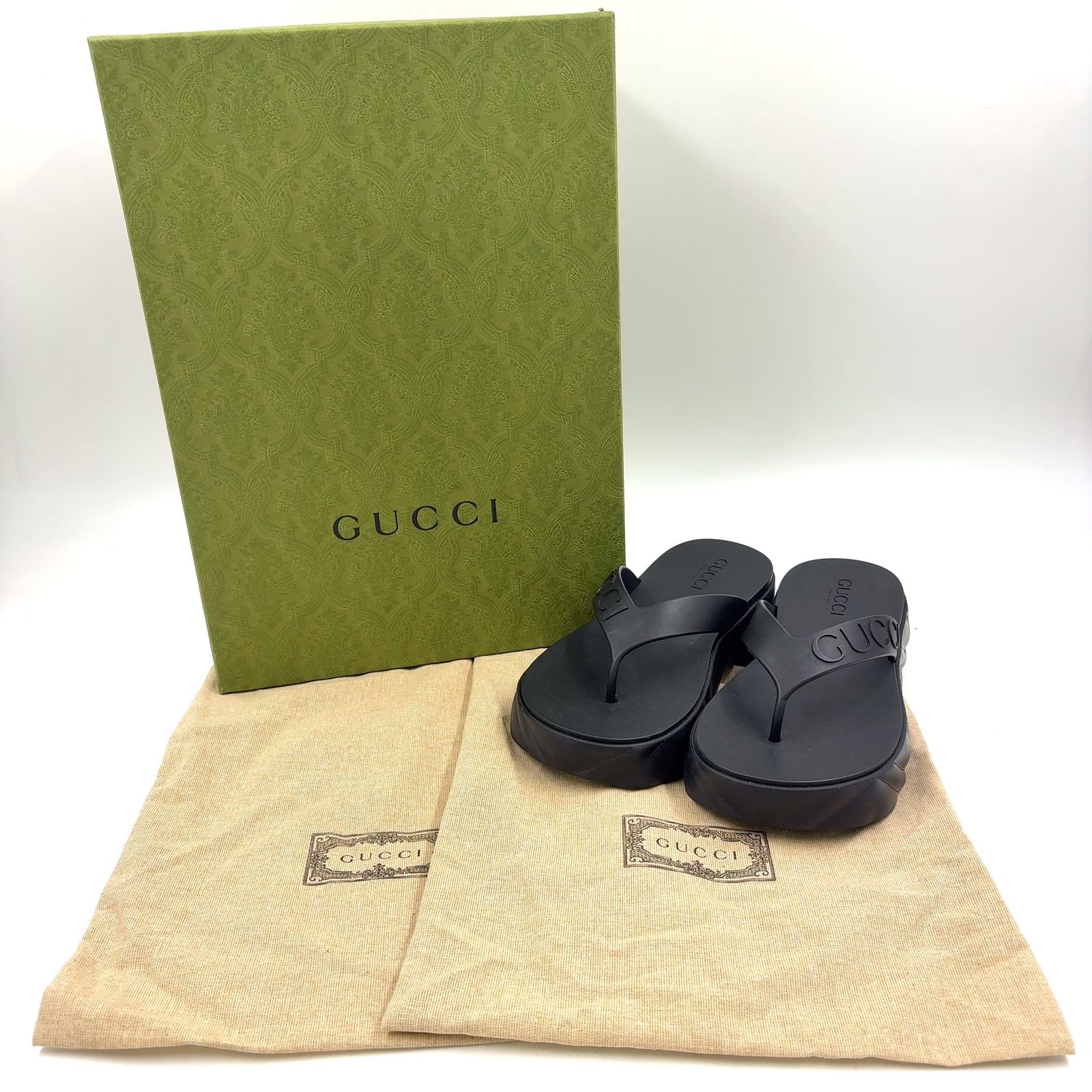 GUCCI トング ラバー ブラック サンダル - メルカリ