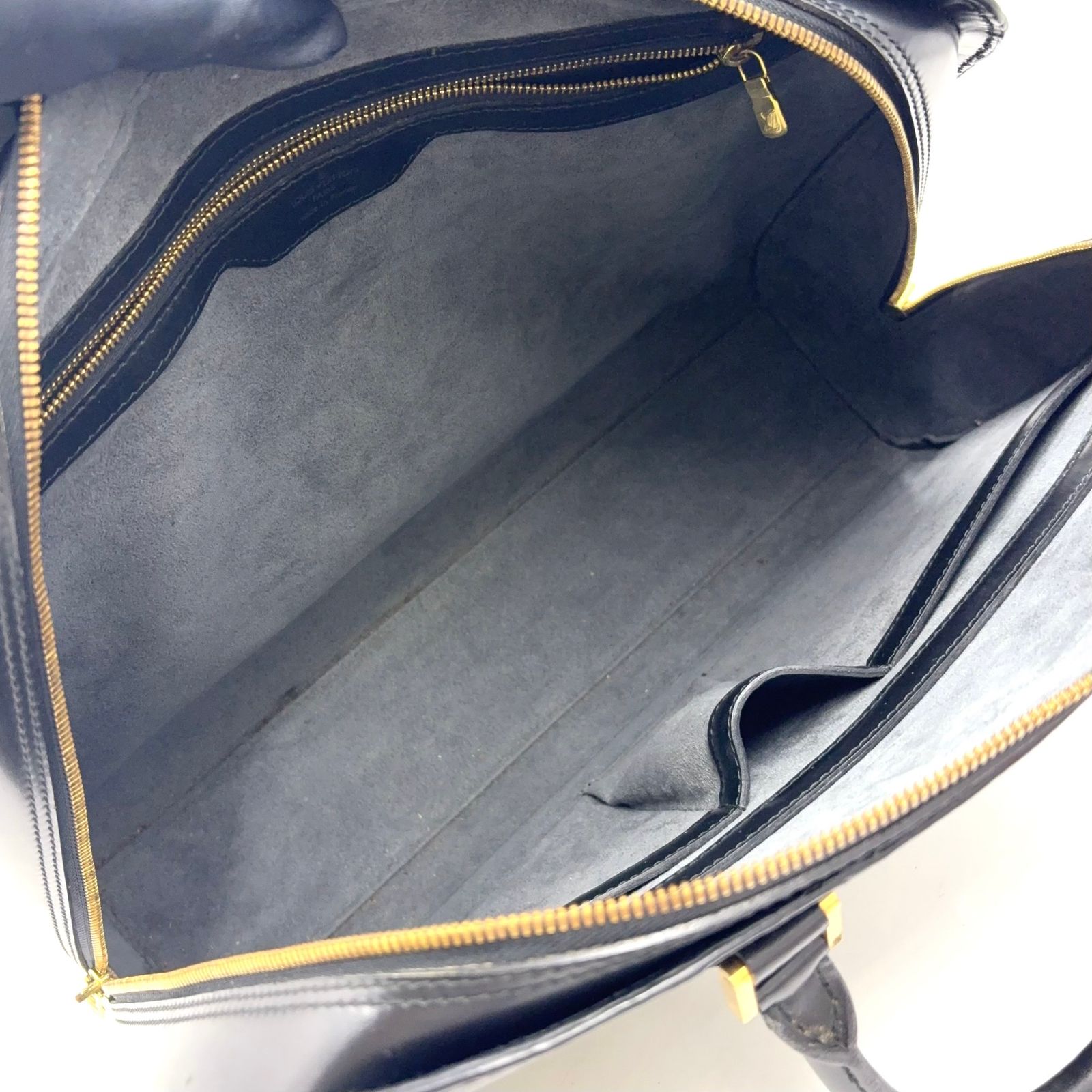 新着】LOUIS VUITTON ソルボンヌ エピ エピ ノワール レザー ブラック