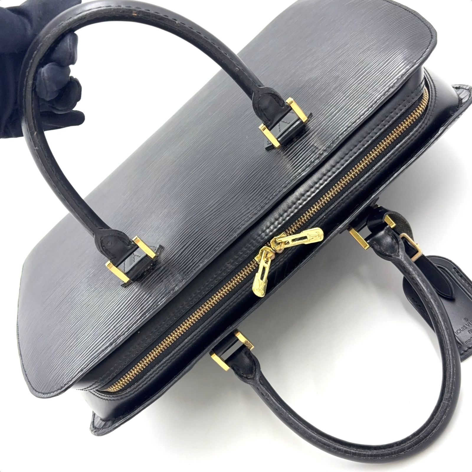新着】LOUIS VUITTON ソルボンヌ エピ エピ ノワール レザー ブラック