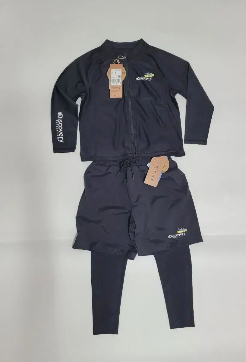 新品)DISCOVERY キッズ ラッシュガード セット 140