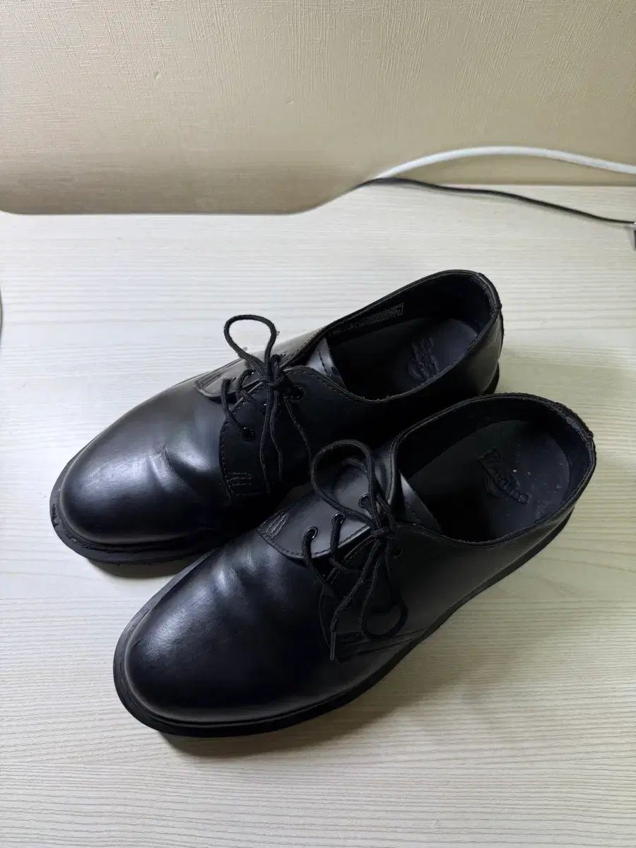 250 255 260) DR. MARTENS ドクターマーチン 1461 3ホール モノ ブラック uk6