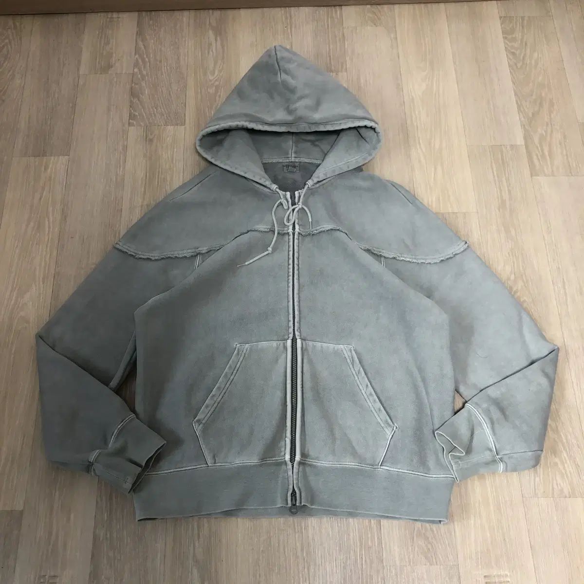 M) ヘリテイジ フロース Heritage Floss 221 ピグメント フーディー