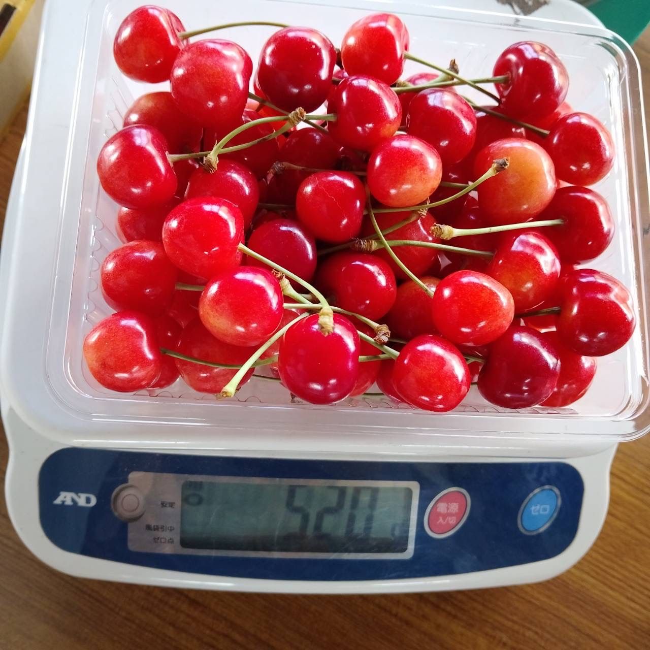 山形県産 佐藤錦 約500g 朝採り 旬の味 - メルカリ