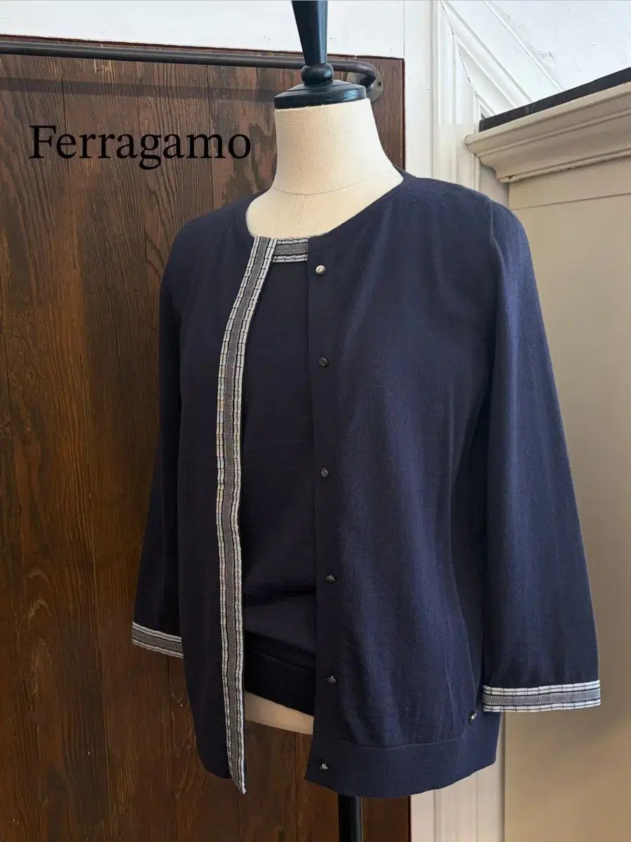 FERRAGAMO フェラガモ 正規品 ウール ニット カーディガン セット あんさんぶる ネイビー