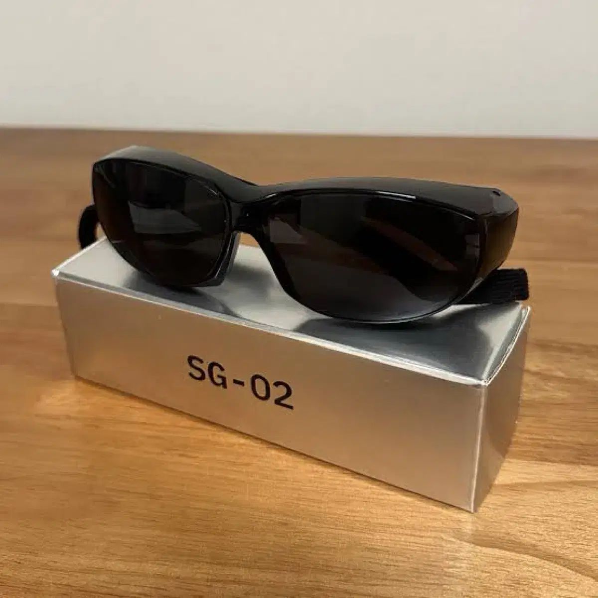SG-02 サングラス ブラック 7,429円