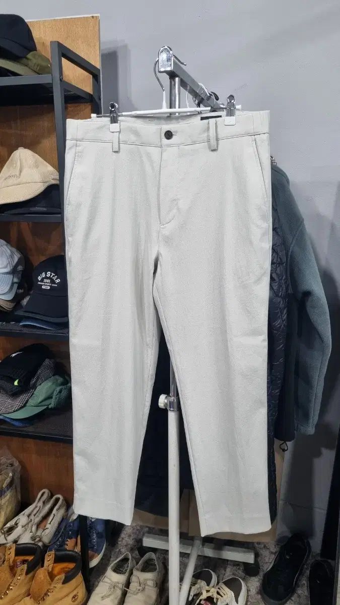 Club Monaco クラブモナコ ベージュ コットン パンツ 32 (夏) 傷なし スタイリッシュ