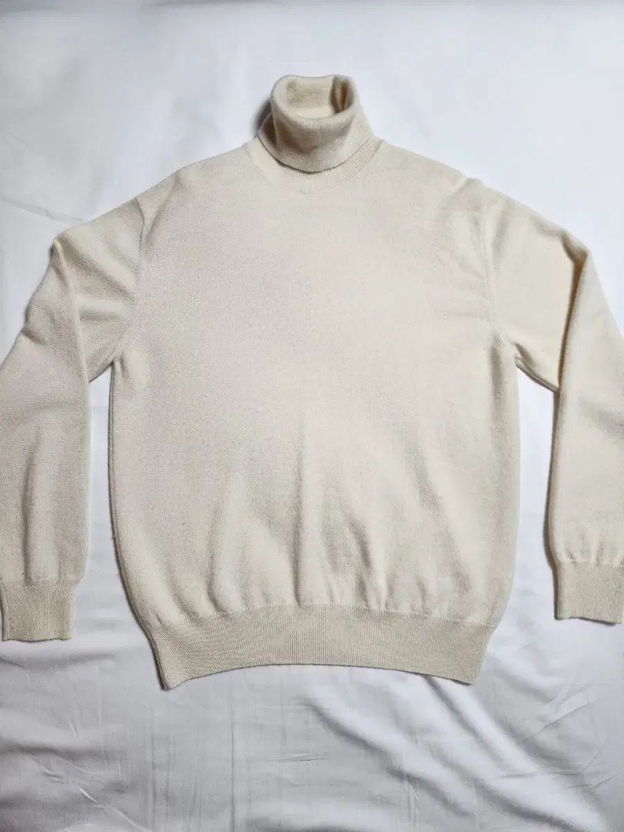 ロロ・ピアーナ カシミア タートルネック 50