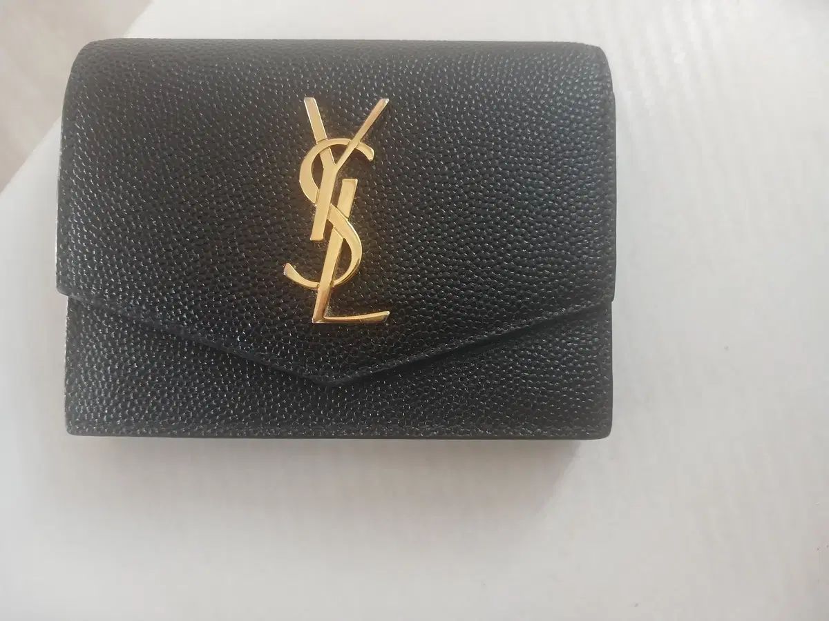 YVES SAINT LAURENT イヴ・サンローラン アップタウン カードウォレット 二つ折り財布
