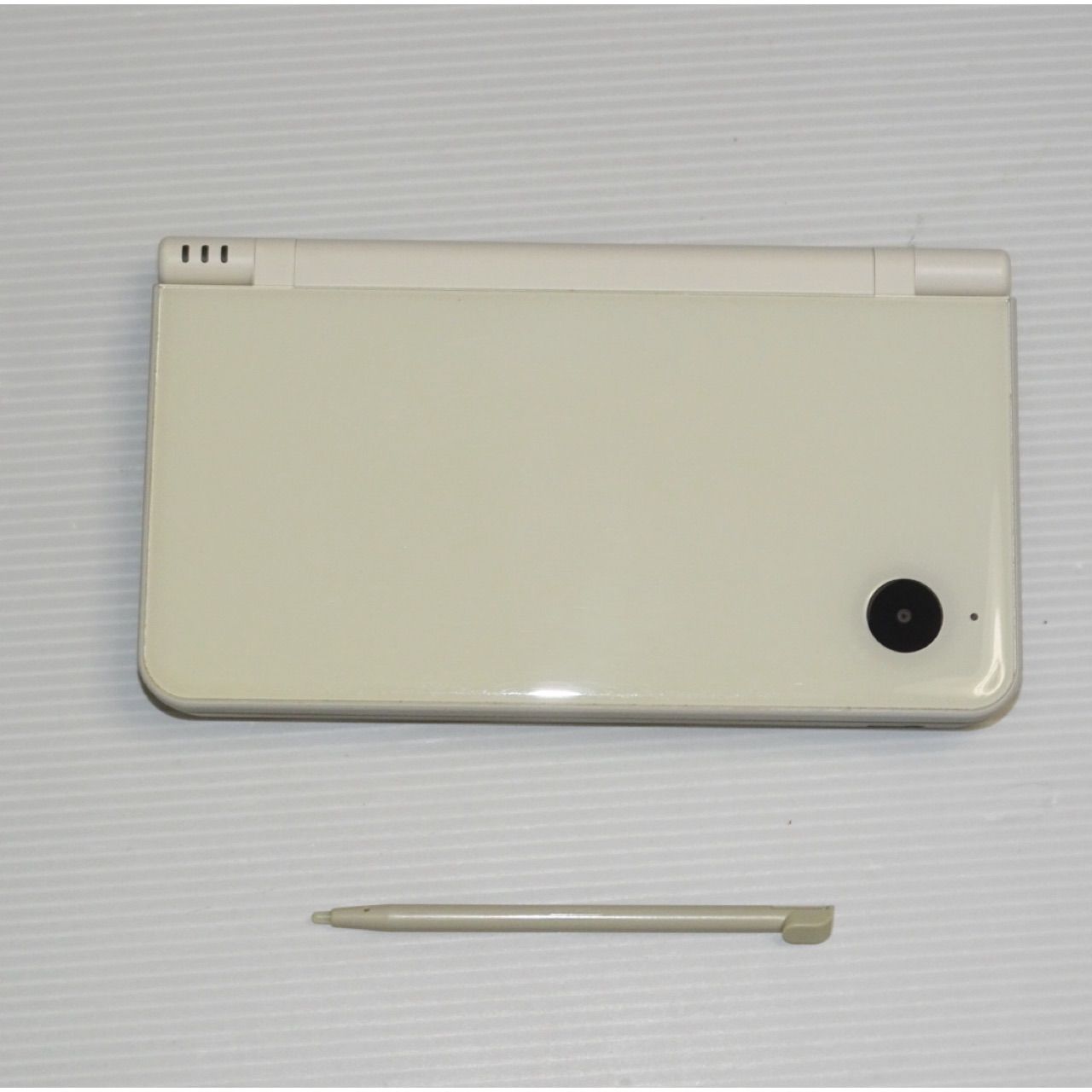 ニンテンドーDSi LL ナチュラルホワイト 本体 動作確認済 QA8643
