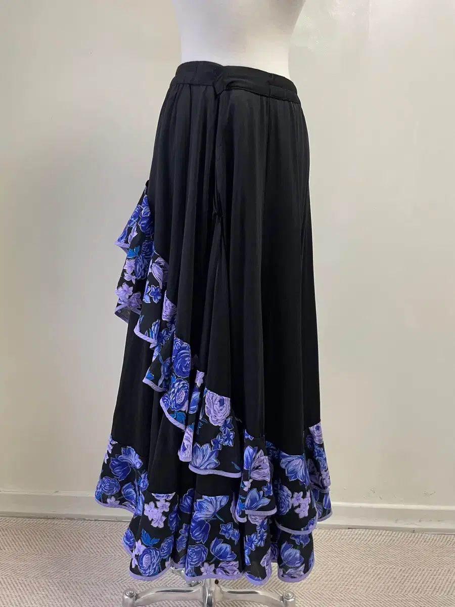 ヴィンテージ prima boutique フローラル ラッフル フレアスカート ゴシック y2k
