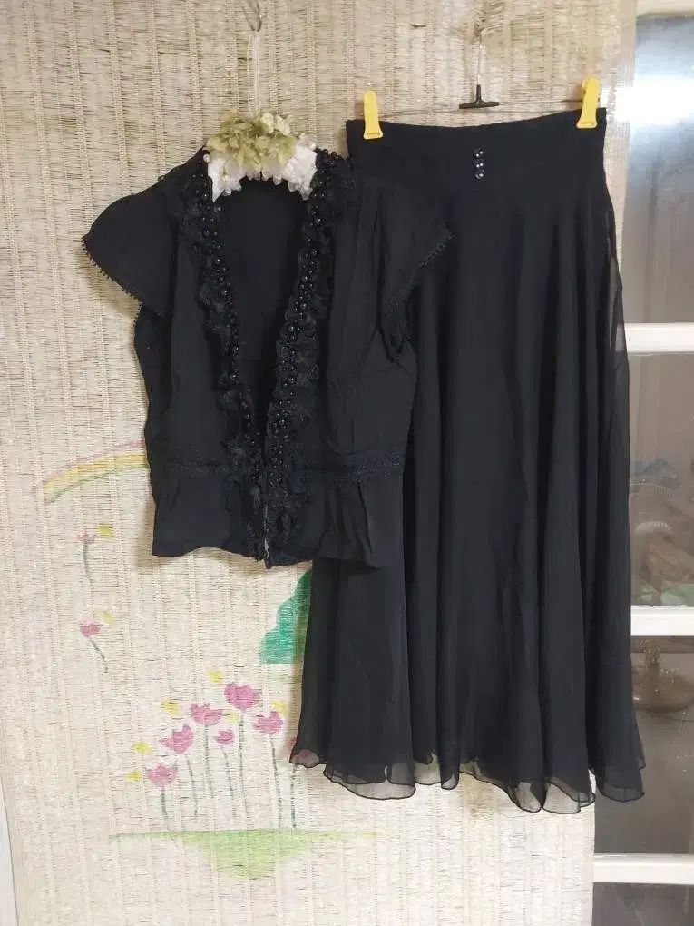 未使用) ブラック シフォン スカート+半袖装飾 カーディガン セットアップ