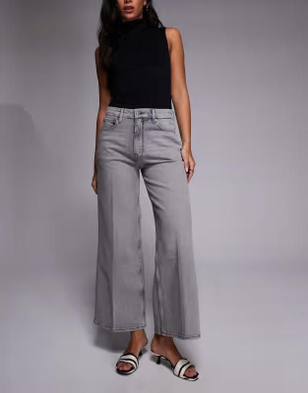グッドアメリカン レディース ボトムス デニムパンツ クロップド ジーンズ Good American good skate cropped jeans in washed black ブラック