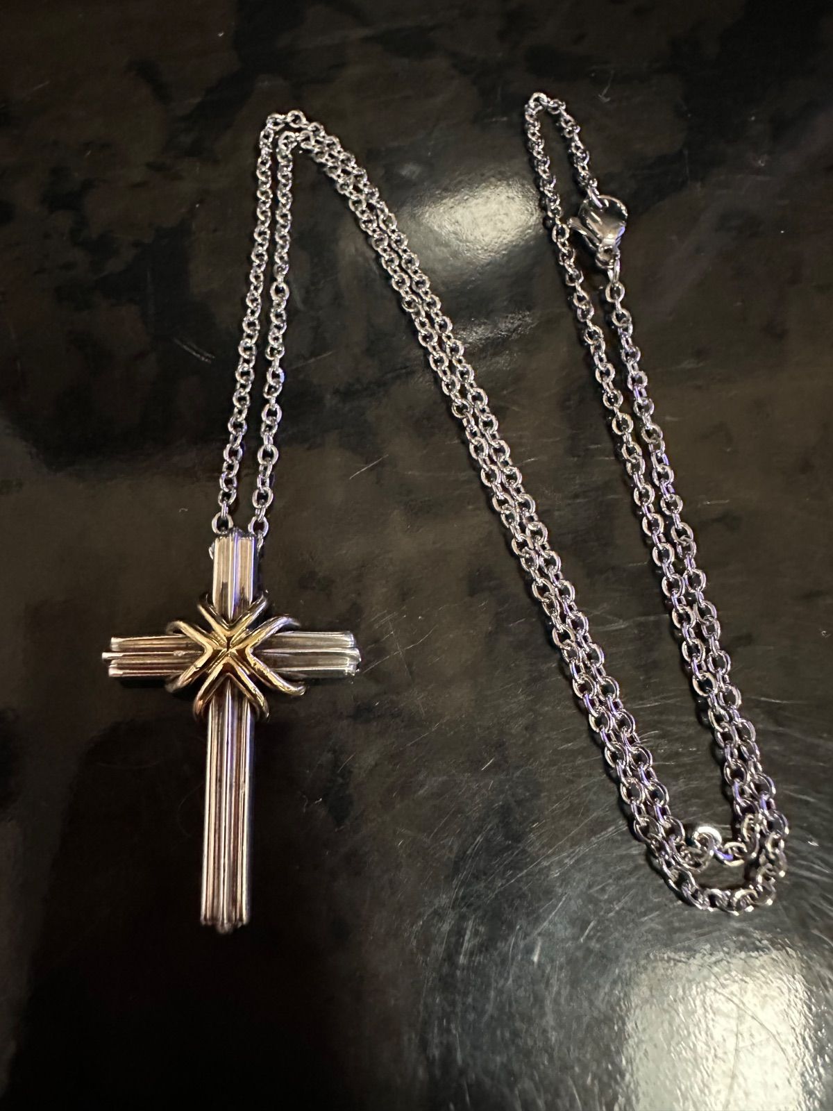 TIFFANY & Co. ティファニー シグネチャークロスネックレス
