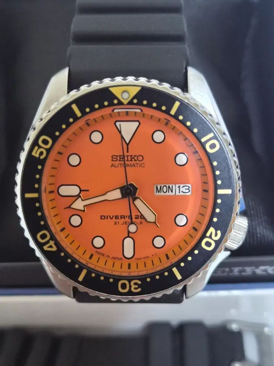(状態良し)SEIKO セイコー ダイバー SKX011J1 オレンジ