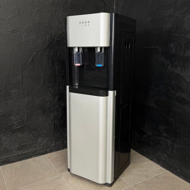 ウォーターサーバー 家庭用 冷水 温水 【中古】動作保証 メーカー不明 据置型 057011/23955