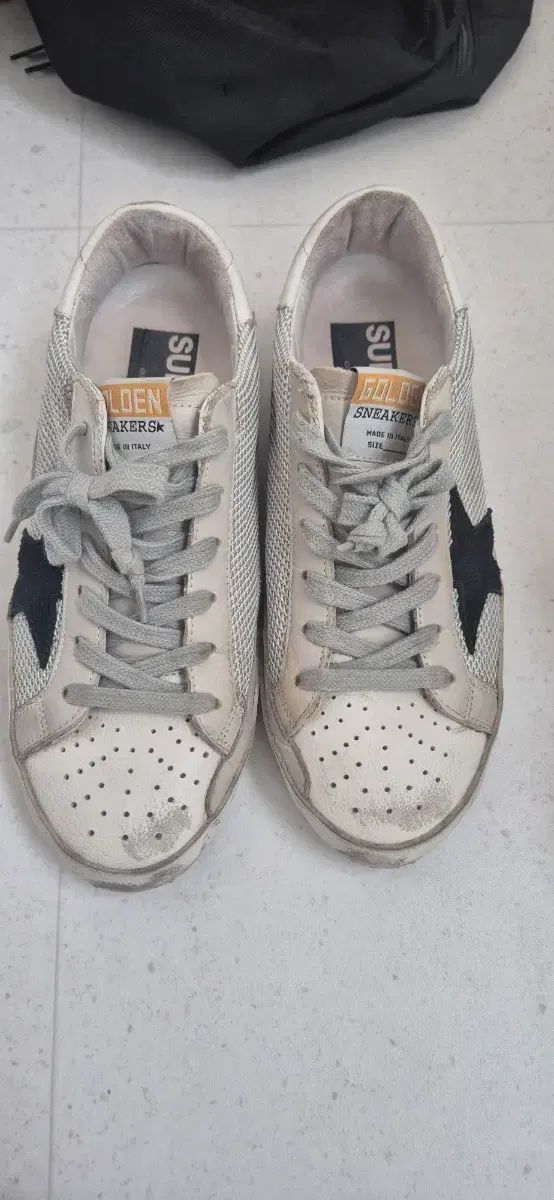 GOLDEN GOOSE ゴールデングース 37