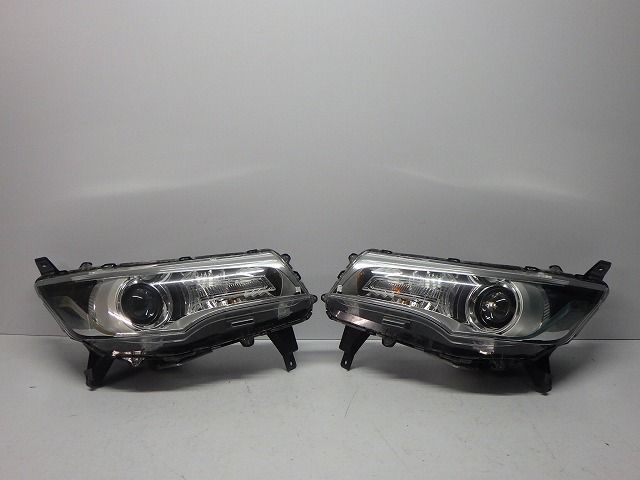 デイズ　ハイウェイスター　EKカスタム　ヘッドライト　左右　HID　B21W　B11W　W1048　8301C972/971　コーティング　綺麗　260616257