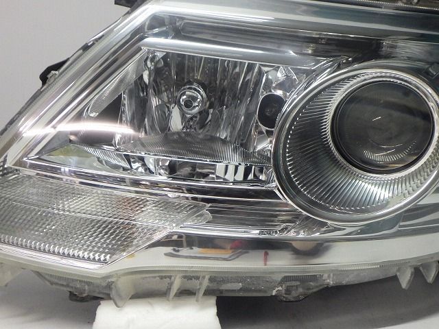 セレナ ヘッドライト 左右 HID キセノン 後期 C25 NC25 100-24921