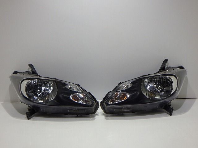フリード ヘッドライト左右 HID GB3/4 前期 100-22838 N0 33101/33151-SYY-N01 コーティング 綺麗 260616036