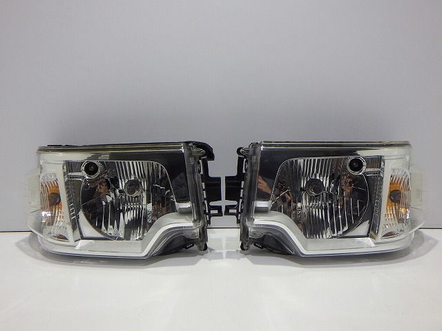 ミニキャブ ヘッドライト左右 ハロゲン U61 U62 後期 W0688 8301C471/472 コーティング 綺麗 260616011